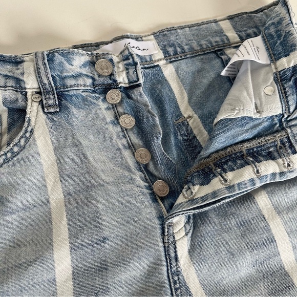 KanCan Striped McKenzie Mid-Rise 90's Flare Wide Leg Jean's Size 27 - Picture 8 of 11